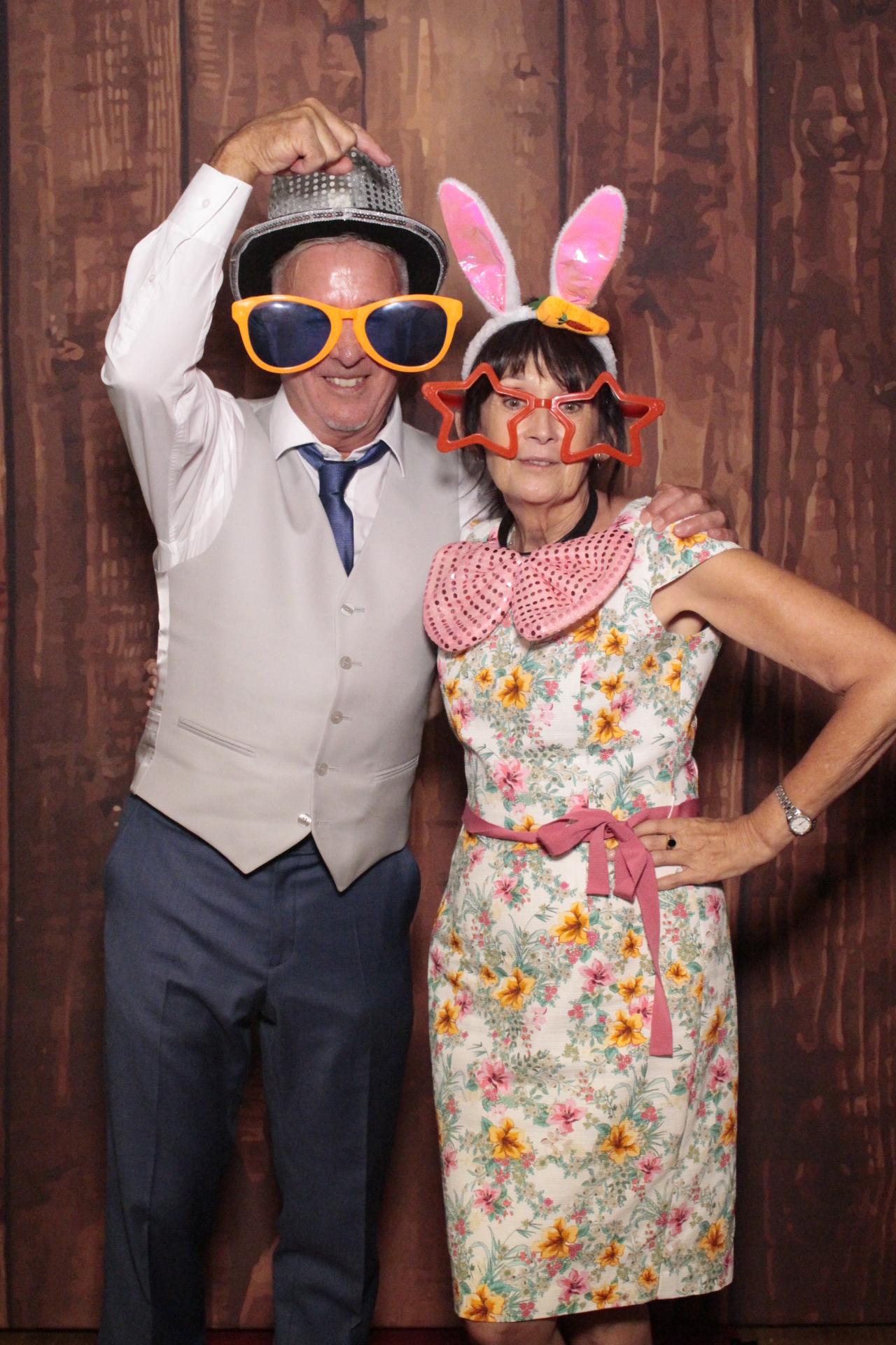Samantha & Sean's Wedding | View more photos from the event at gallery.myphotoboothexperience.co.uk/u/MyPhotoBoothExperienceLtd/Samantha-Seans-Wedding